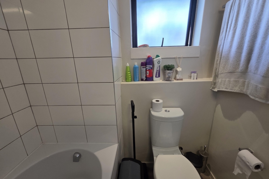 2 Bedroom Property for Sale in Ottery East Western Cape
